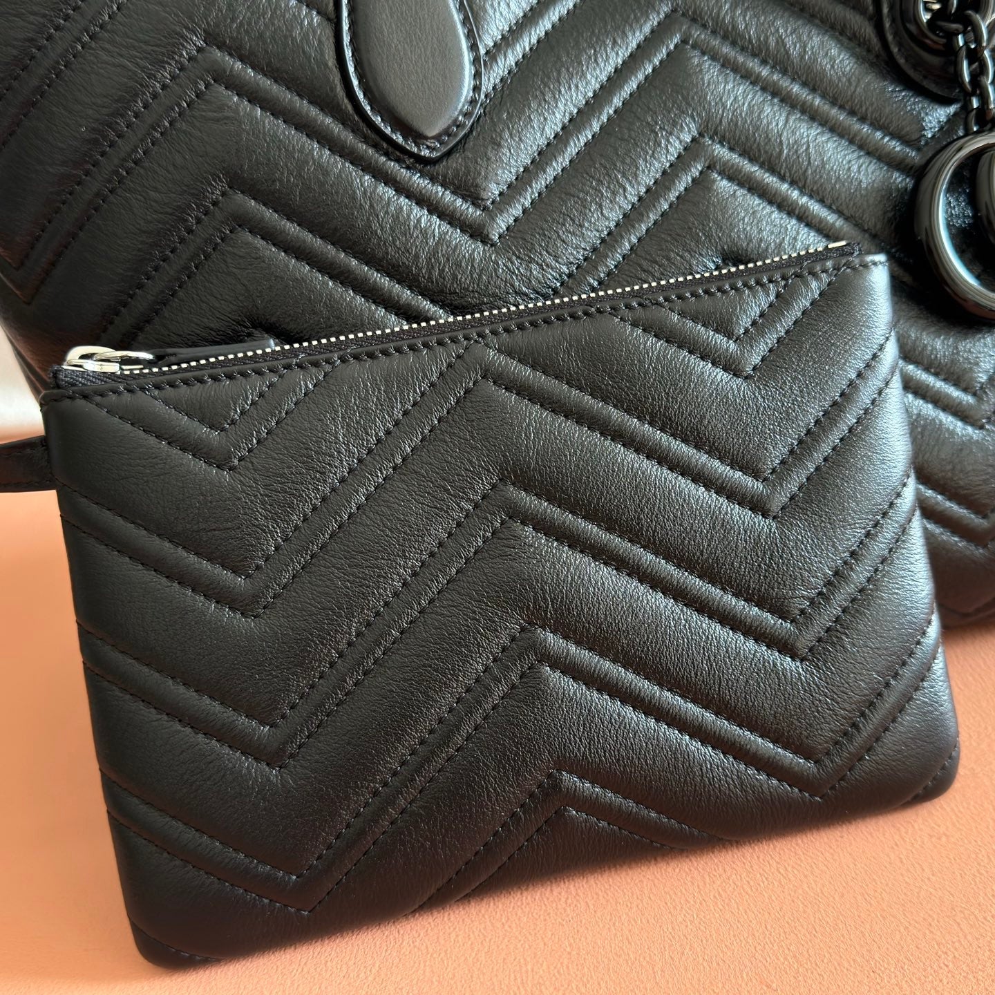 GUCCI 26S  MARMONT TOTE BAG 30 IN BLACK CALFSKIN