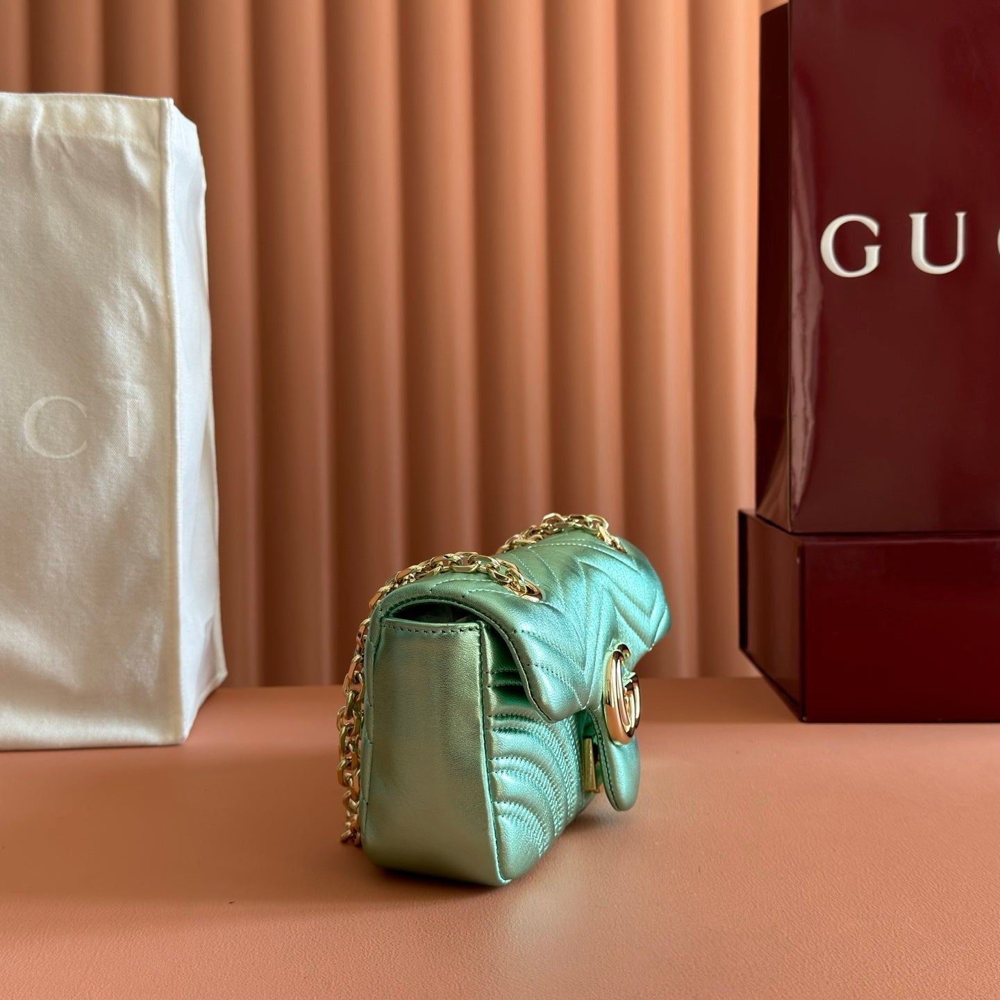 GUCCI 26S  MARMONT BAG 22 IN METALLIC PALE GREEN LAMBSKIN