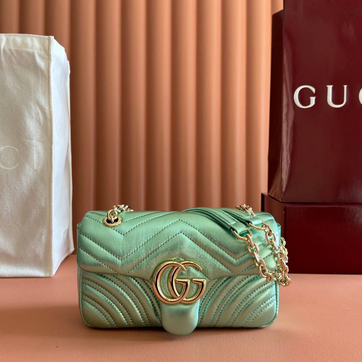 GUCCI 26S  MARMONT BAG 22 IN METALLIC PALE GREEN LAMBSKIN