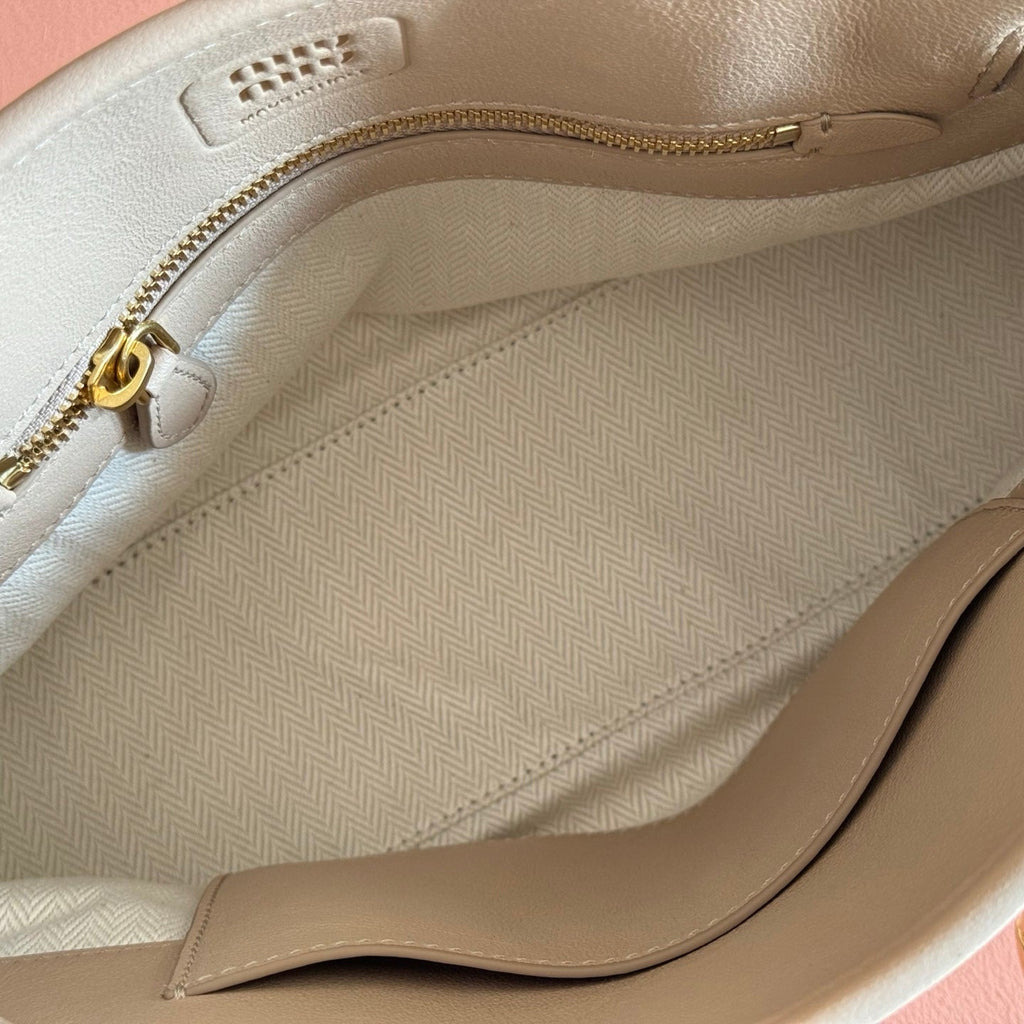MIUMIU 26S BORSA AVENTURE BAG 30 IN DARK BEIGE CALFSKIN GOLD HARDWARE