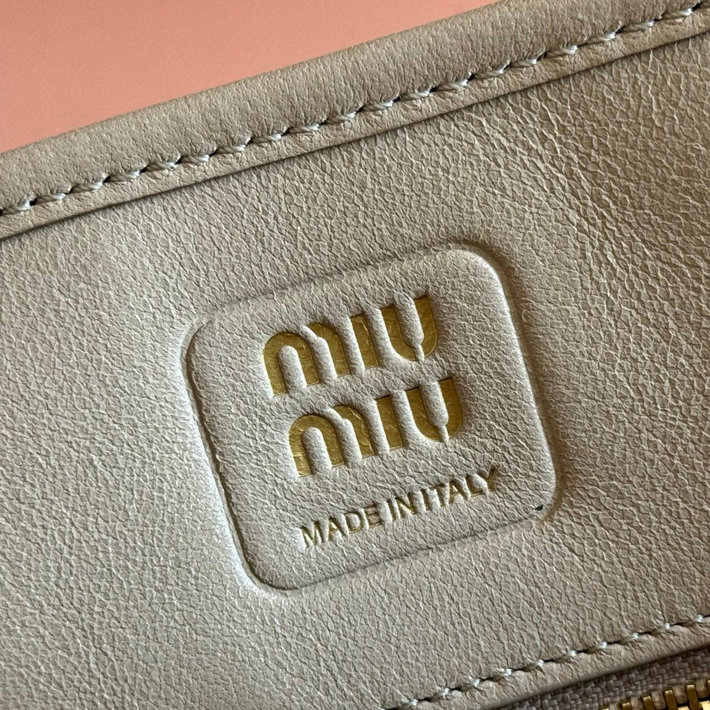 MIUMIU 26S BORSA AVENTURE BAG 30 IN DARK BEIGE CALFSKIN GOLD HARDWARE