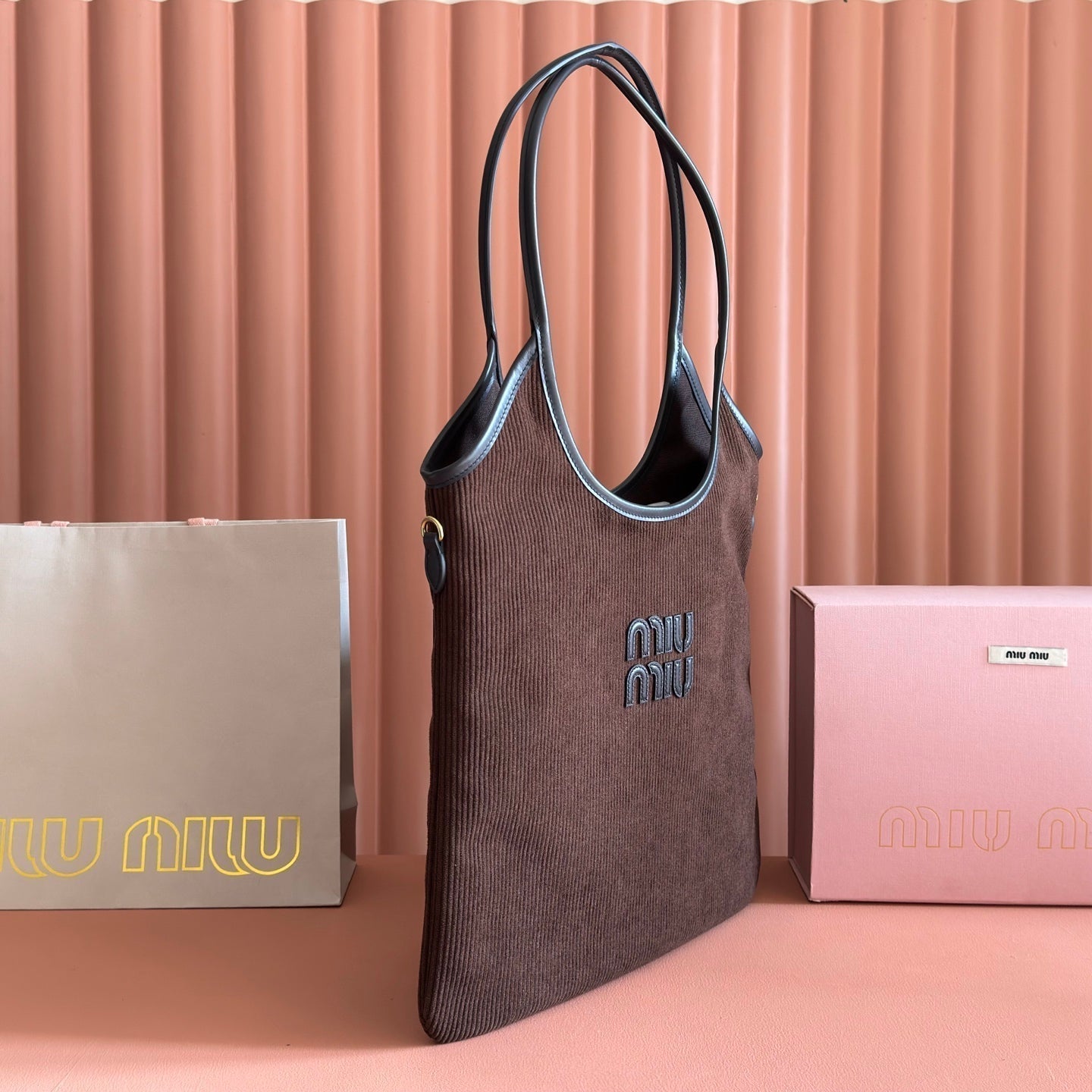 MIUMIU 26S IVY 40 TOTE IN IN CHOCOLATE BROWN CANVAS AND BLACK CALFSKIN