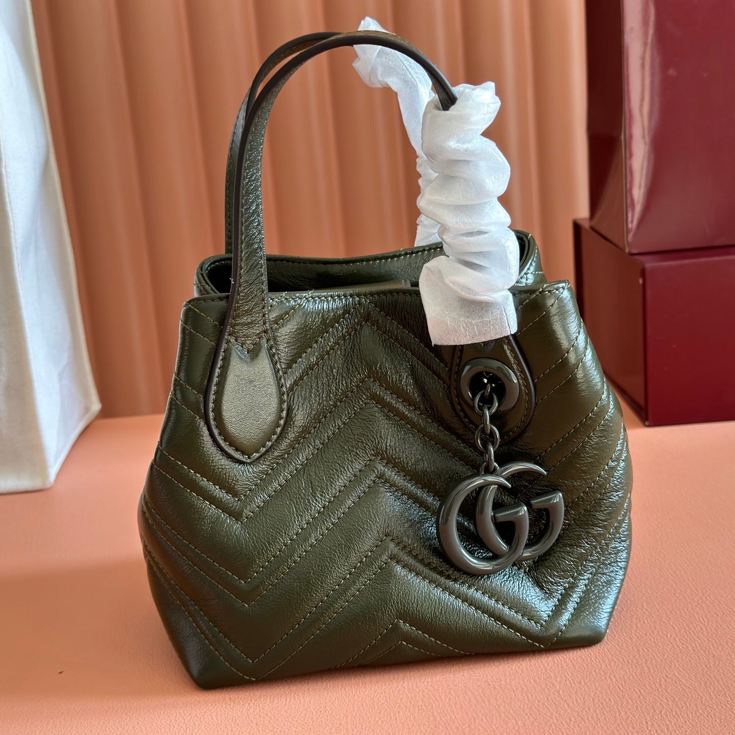 GUCCI 26S  MARMONT TOTE BAG 17 IN MOSS GREEN CALFSKIN