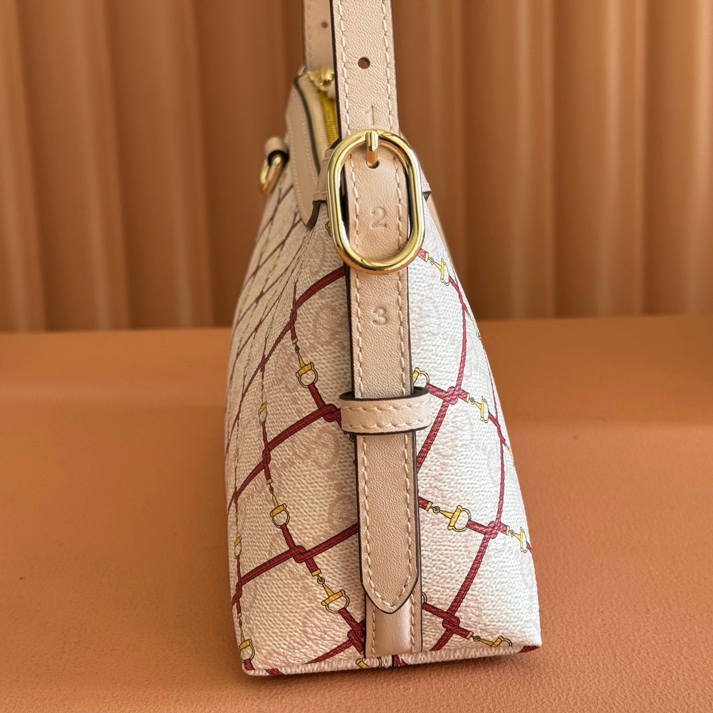 GUCCI 26S  EMBLEM BUCKET BAG 22 IN LIGHT PINK COATED FABRIC