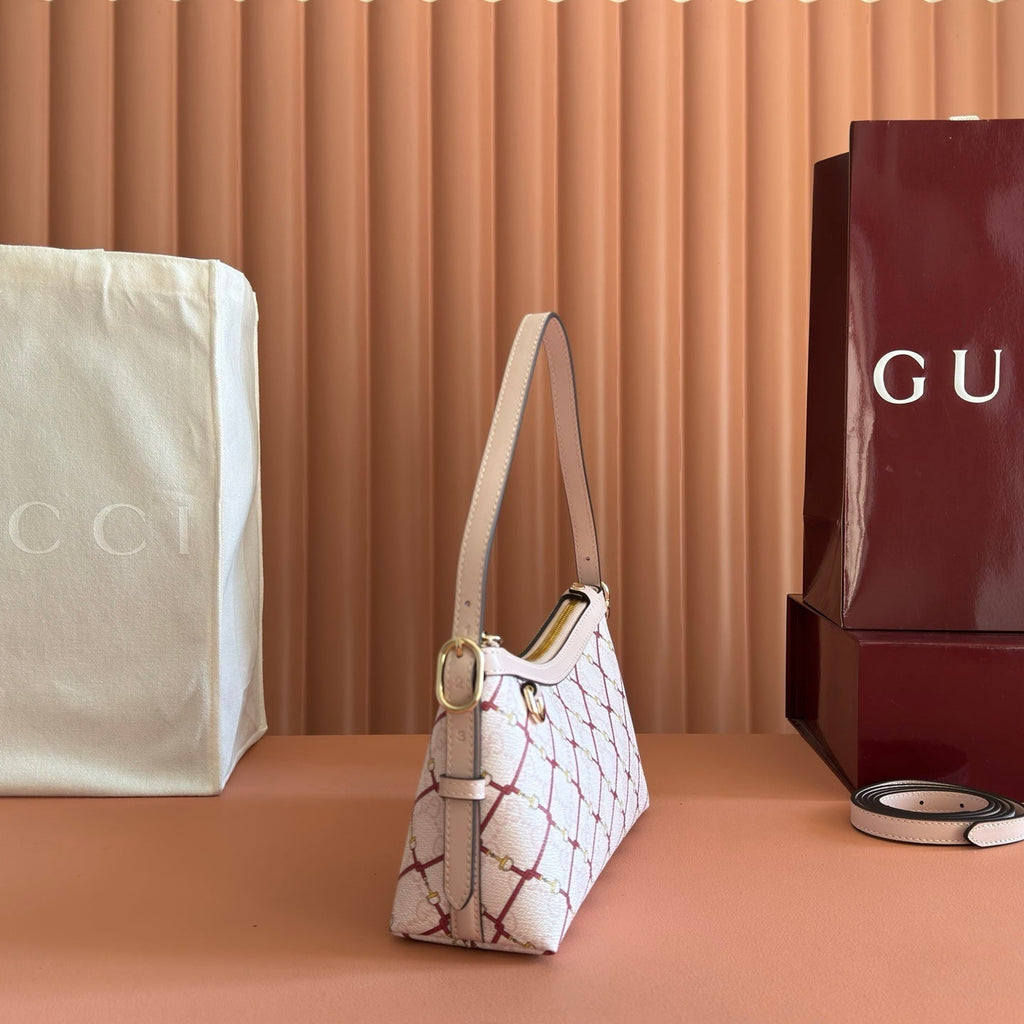 GUCCI 26S  EMBLEM BUCKET BAG 22 IN LIGHT PINK COATED FABRIC