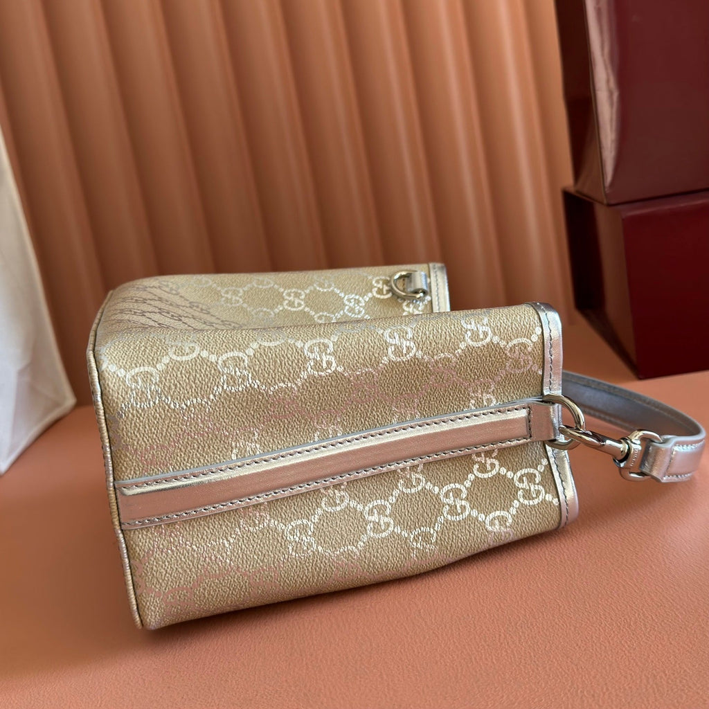 GUCCI 26S  EMBLEM BUCKET BAG 19 IN BEIGE AND SILVER CANVAS