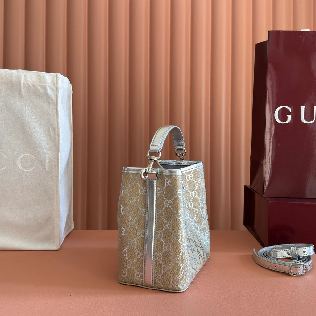 GUCCI 26S  EMBLEM BUCKET BAG 19 IN BEIGE AND SILVER CANVAS