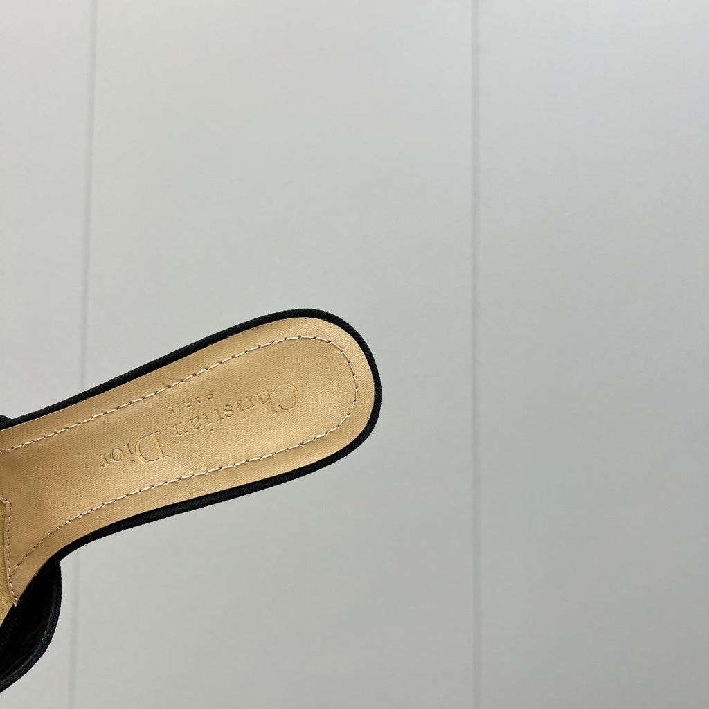 DIOR HIGH AABLE MULE IN BLACK FABRIC