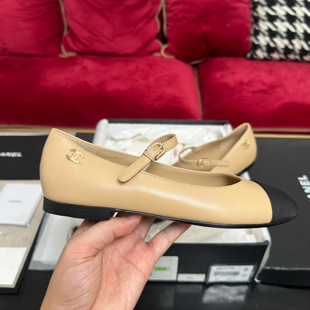 CHANEL MARY JANE SHOES IN BEIGE CREAM CALFSKIN AND BLACK SATIN