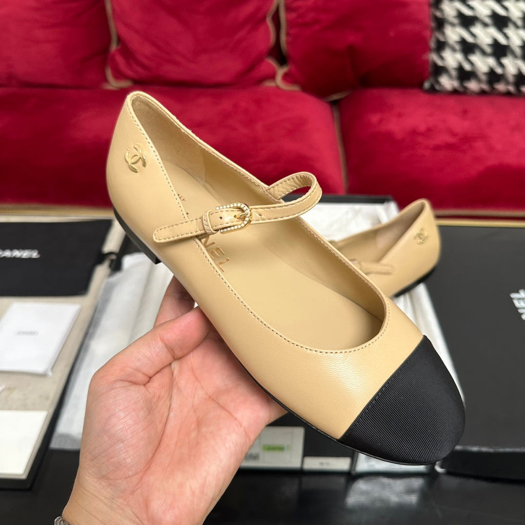 CHANEL MARY JANE SHOES IN BEIGE CREAM CALFSKIN AND BLACK SATIN