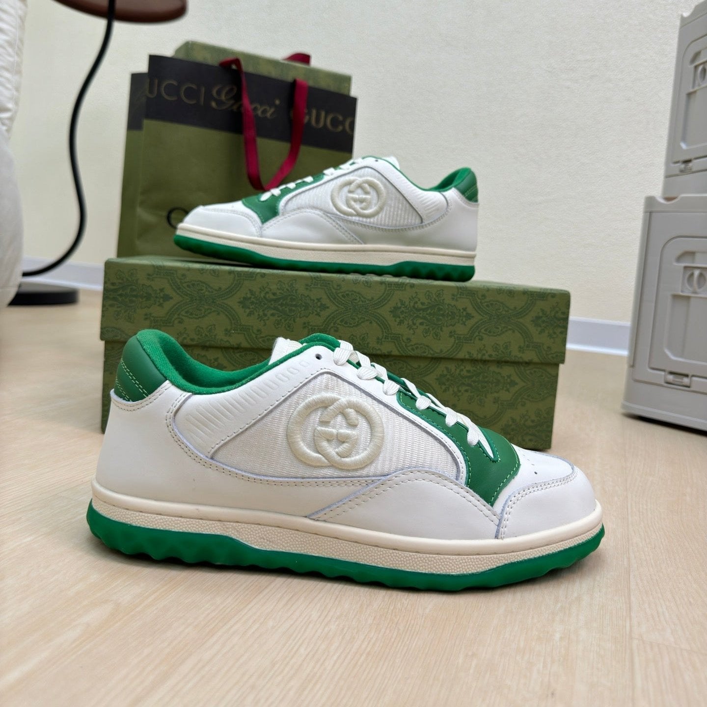 GUCCI INTERLOCKING G SNEAKER WHITE GREEN CALFSKIN AND FABRIC
