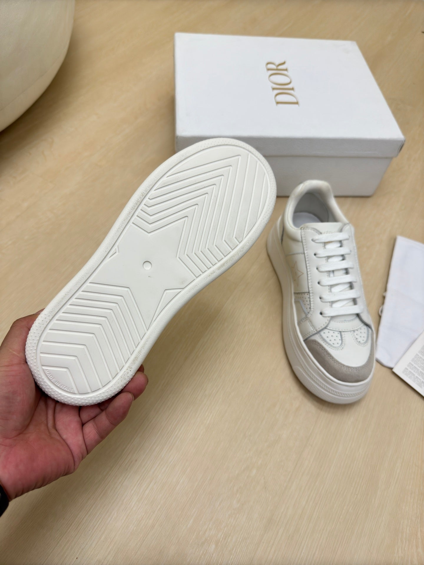 DIOR STAR PLATFORM SNEAKER IN WHITE CALFSKIN AND SUEDE