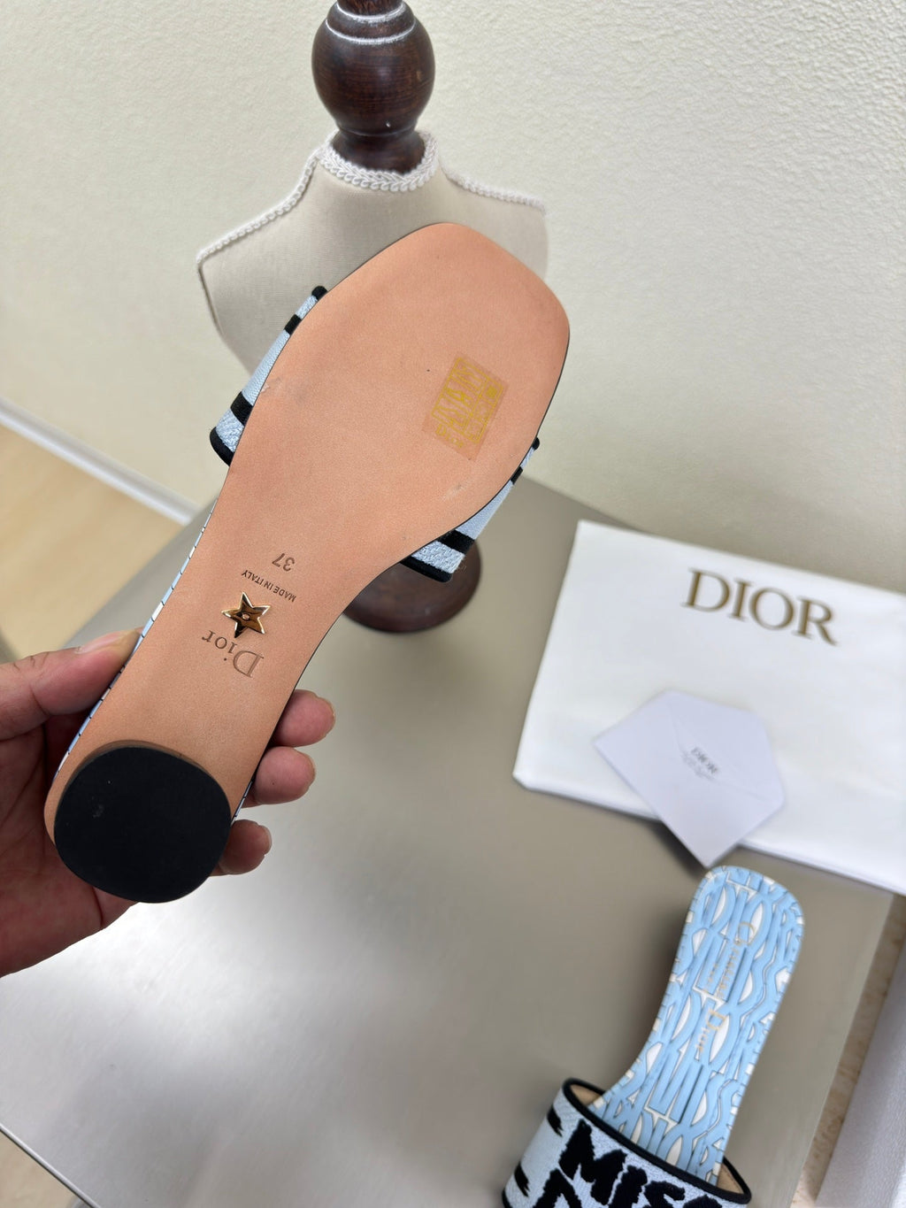 DIOR DWAY HEELED SLIDE EMBROIDERED COTTON AND LIGHT PINK MISS  ALLOVER MOTIF 35 MM