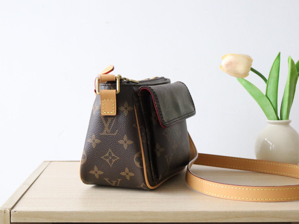 LOUIS VUITTON LV 25S SHOULDER BAG 19 IN BROWN MONOGRAM CALFSKIN GOLD HARDWRE