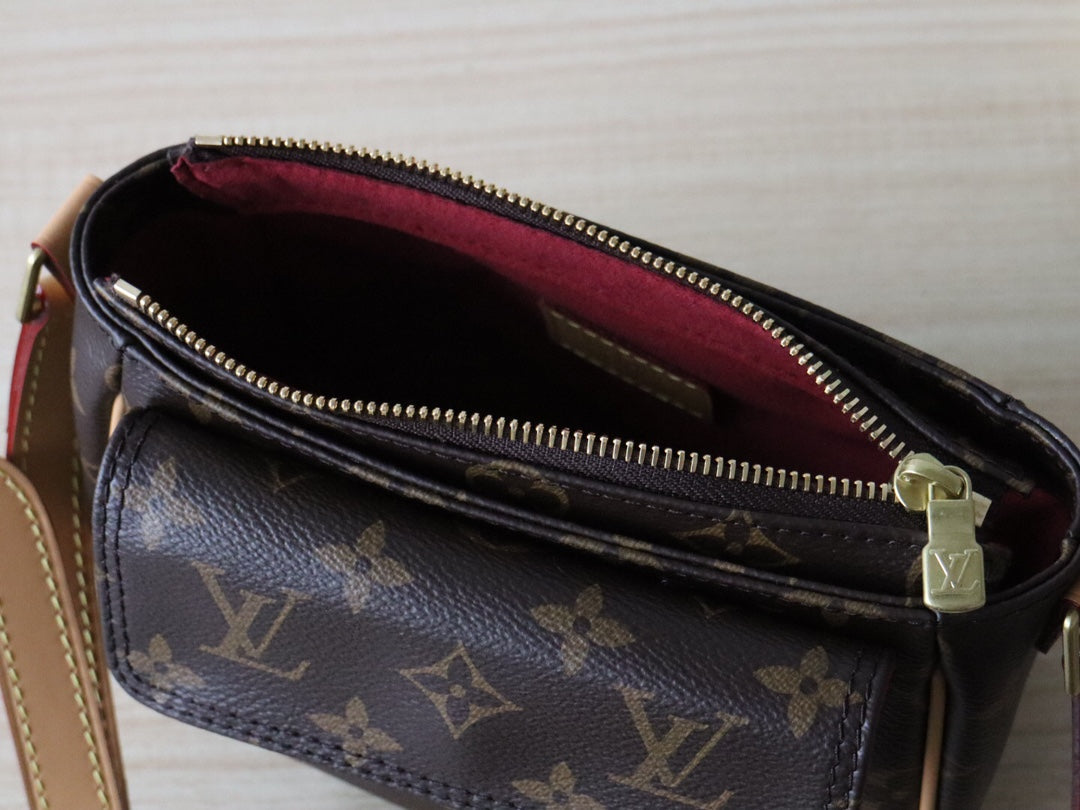 LOUIS VUITTON LV 25S SHOULDER BAG 19 IN BROWN MONOGRAM CALFSKIN GOLD HARDWRE