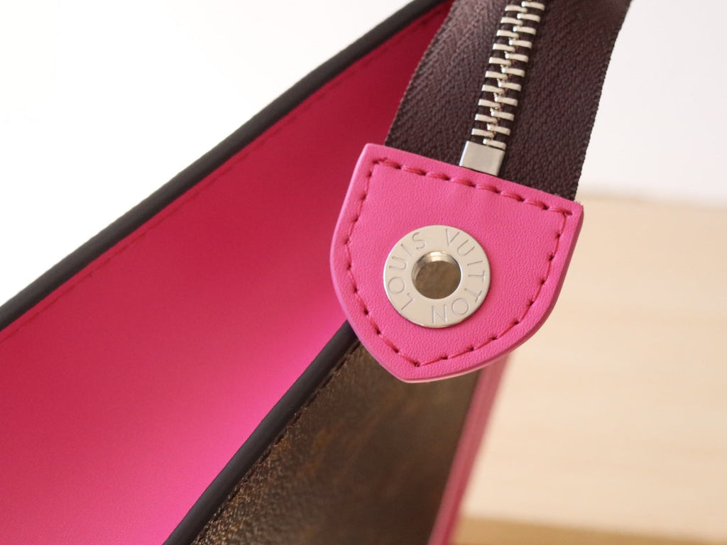 LOUIS VUITTON LV 25S POCHETTE VOYAGE 26 IN PONDICHERY PINK MONOGRAM MACASSAR COATED CANVAS