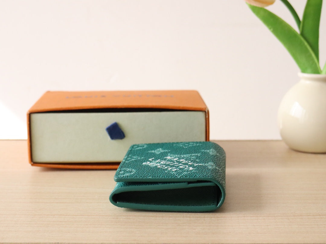 LOUIS VUITTON LV 25S ENVELOPE BUSINESS CARD HOLDER 10 IN DEEP TEAL MONOGRAM HERITAGE COATED CALFSKIN