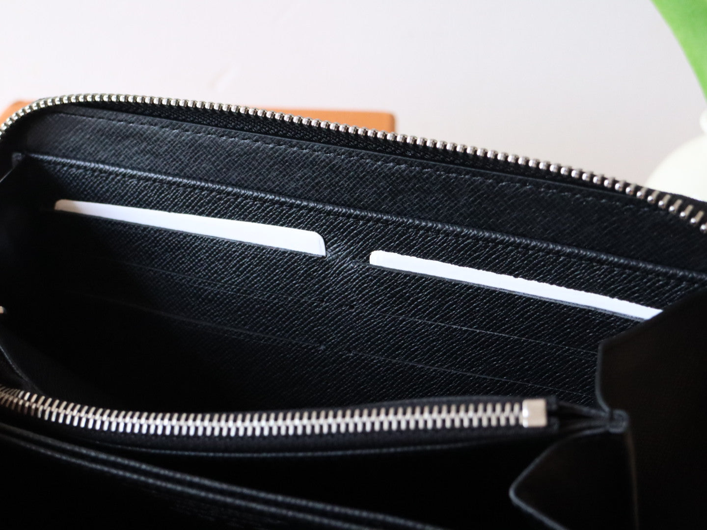LOUIS VUITTON ZIPPY WALLET 19 IN BLACK MIX COLORFUL CALFSKIN