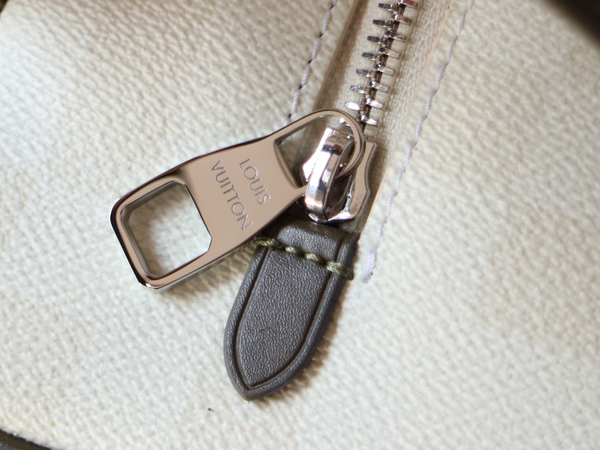 LOUIS VUITTON LOCKER DOPP KIT 23 IN KHAKI DAMOFLAGE COATED CANVAS