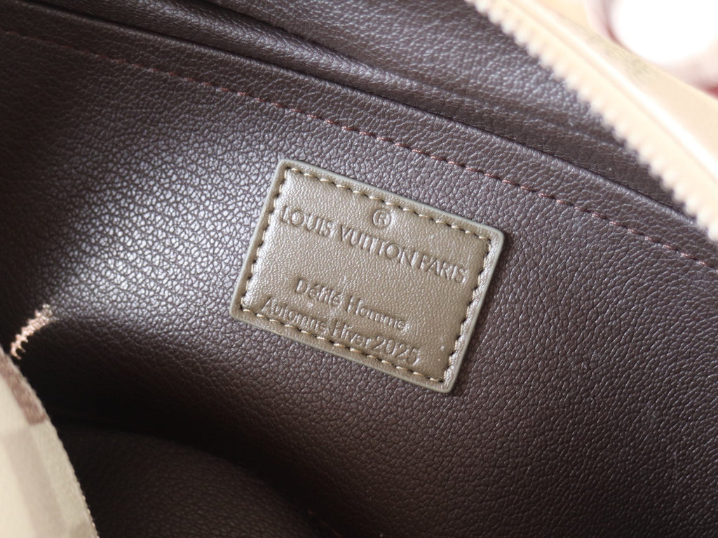 LOUIS VUITTON LOCKER DOPP KIT 23 IN KHAKI DAMOFLAGE COATED CANVAS