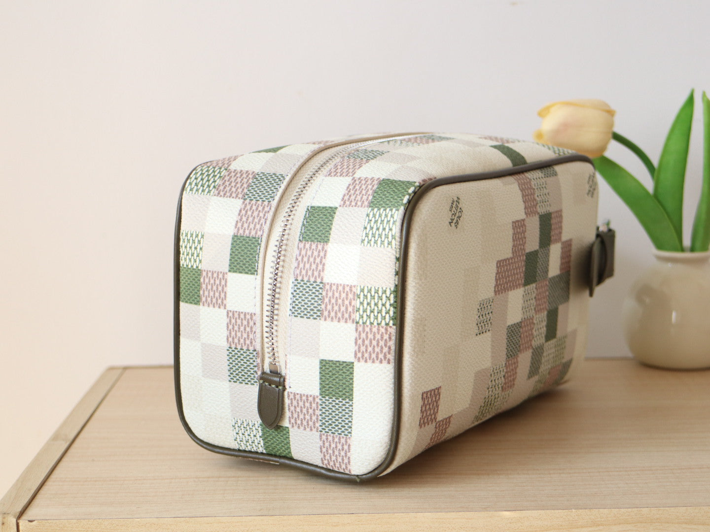 LOUIS VUITTON LOCKER DOPP KIT 23 IN KHAKI DAMOFLAGE COATED CANVAS