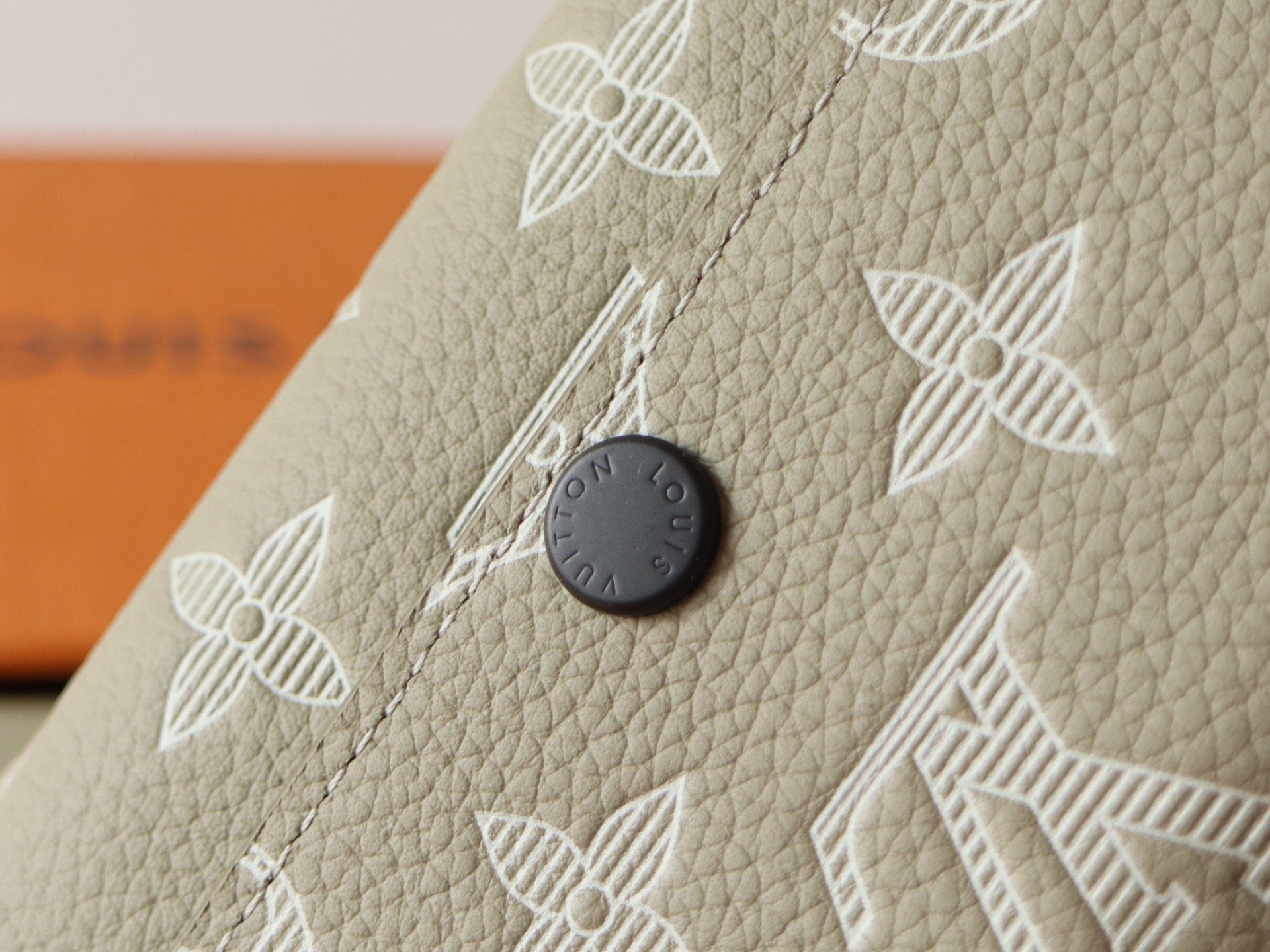 LOUIS VUITTON IRIS WALLET IN KHAKI BROWN EMBOSSED CALFSKIN