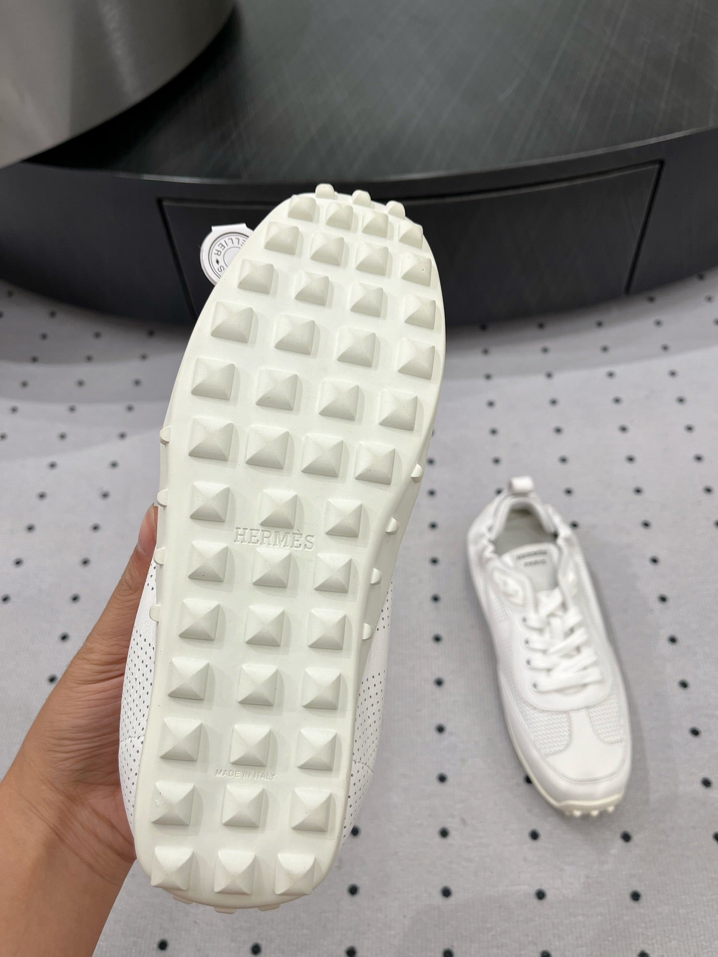 HERMES TRAIL SNEAKER IN WHITE CALFSKIN