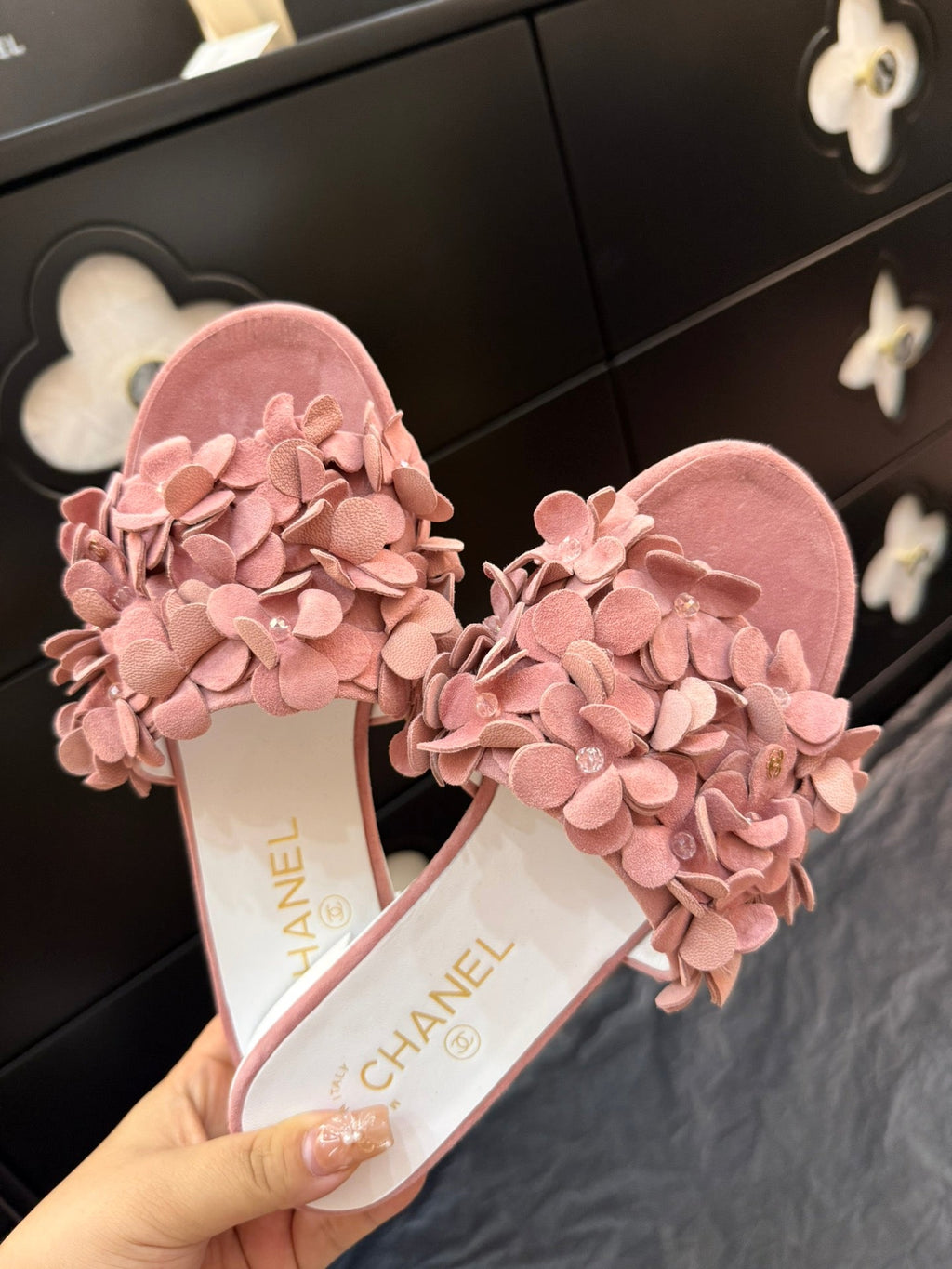 CHANEL FLAT MULE 15 MM IN PEACH PINK SUEDE