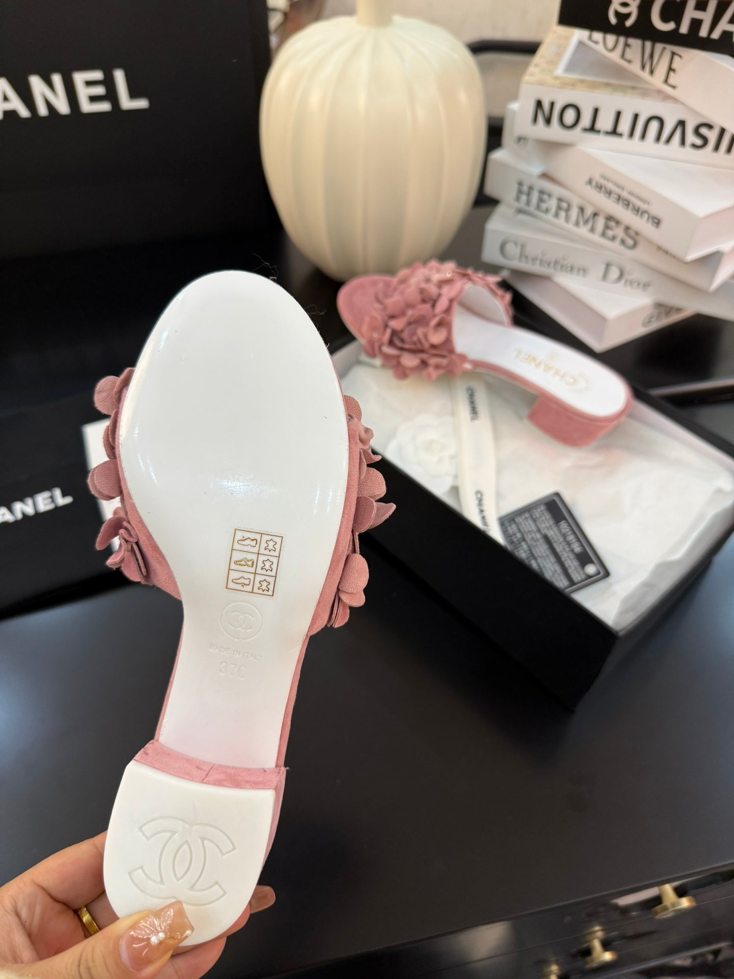 CHANEL MID HEEL 45 MM MULE IN PEACH PINK SUEDE
