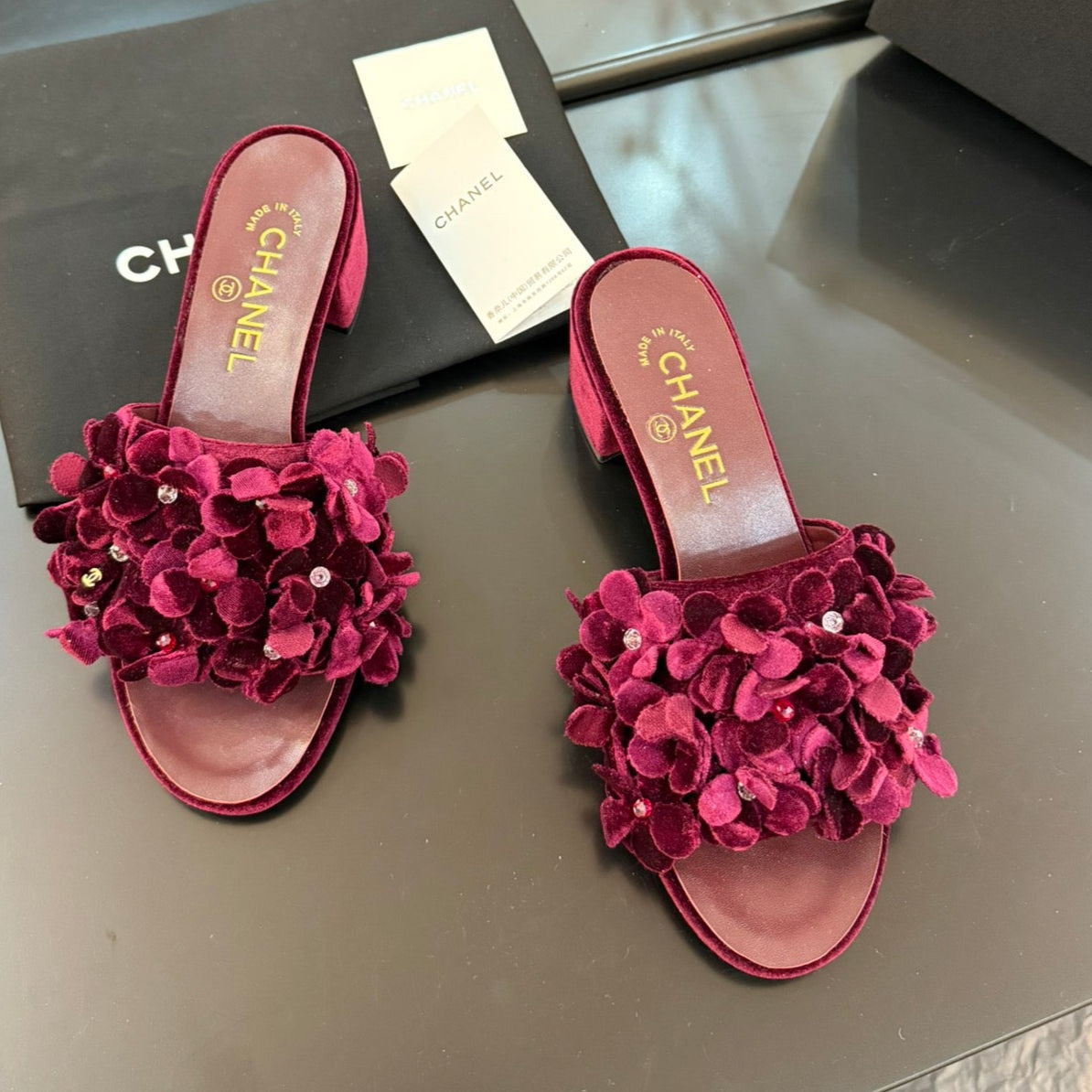 CHANEL MID HEEL 45 MM MULE IN PLUM PURPLE VELVET