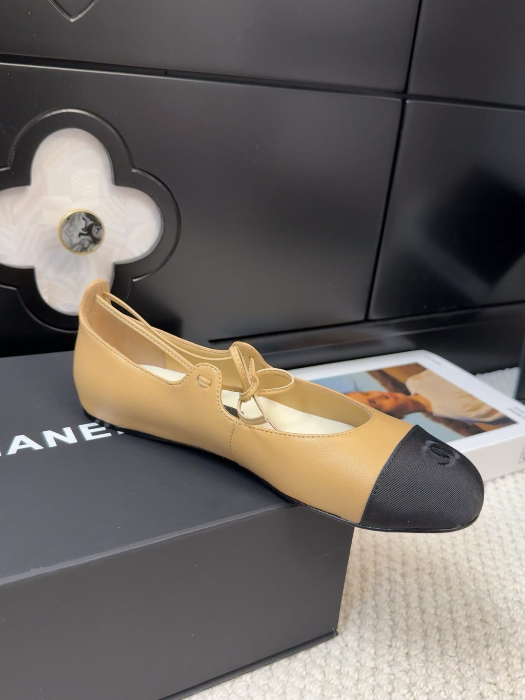 CHANEL FLAT MARY JANE PUMPS IN SUN YELLOW LAMBSKIN MIX BLACK FABRIC