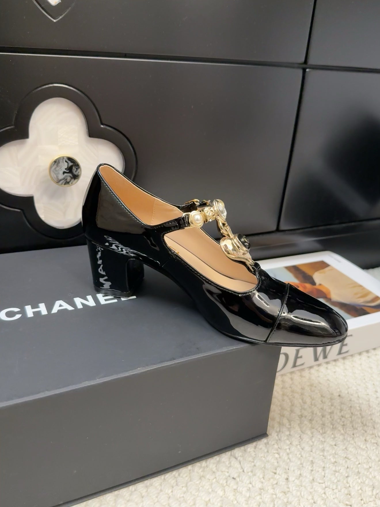 CHANEL MARY JANE SHOES IN BLACK PATENT CALFSKIN 55 MM