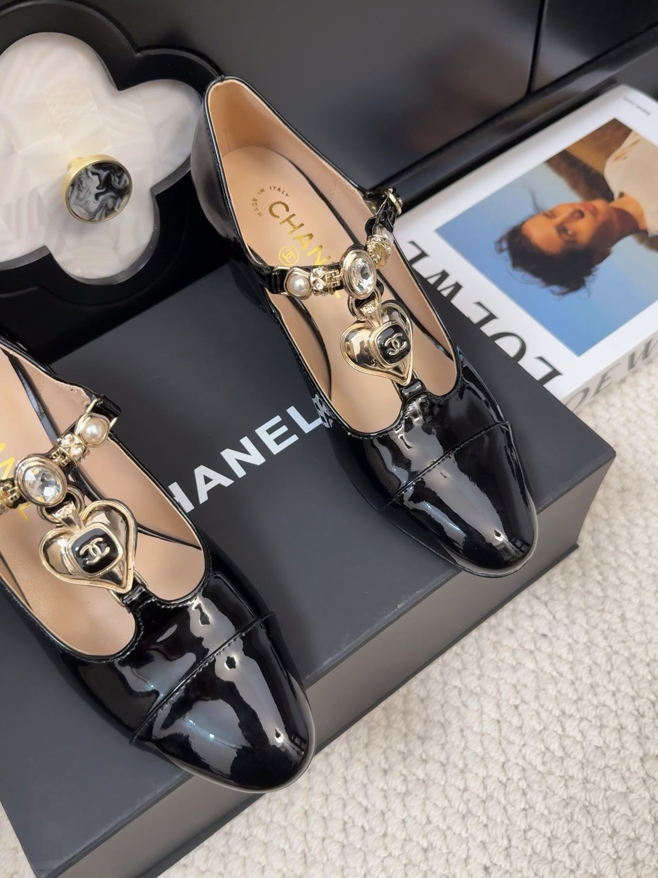 CHANEL MARY JANE SHOES IN BLACK PATENT CALFSKIN 55 MM