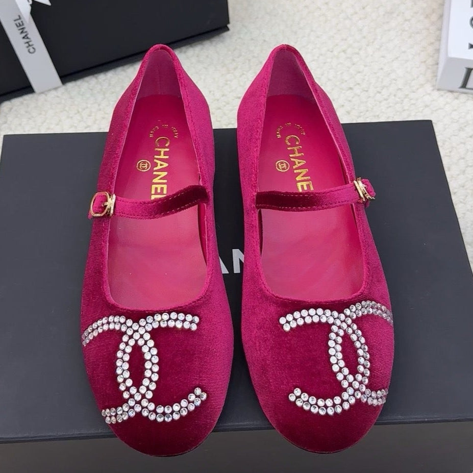 CHANEL MARY JANE SHOES IN JAM PURPLE VELVET WITH CRYSTALS LOGO