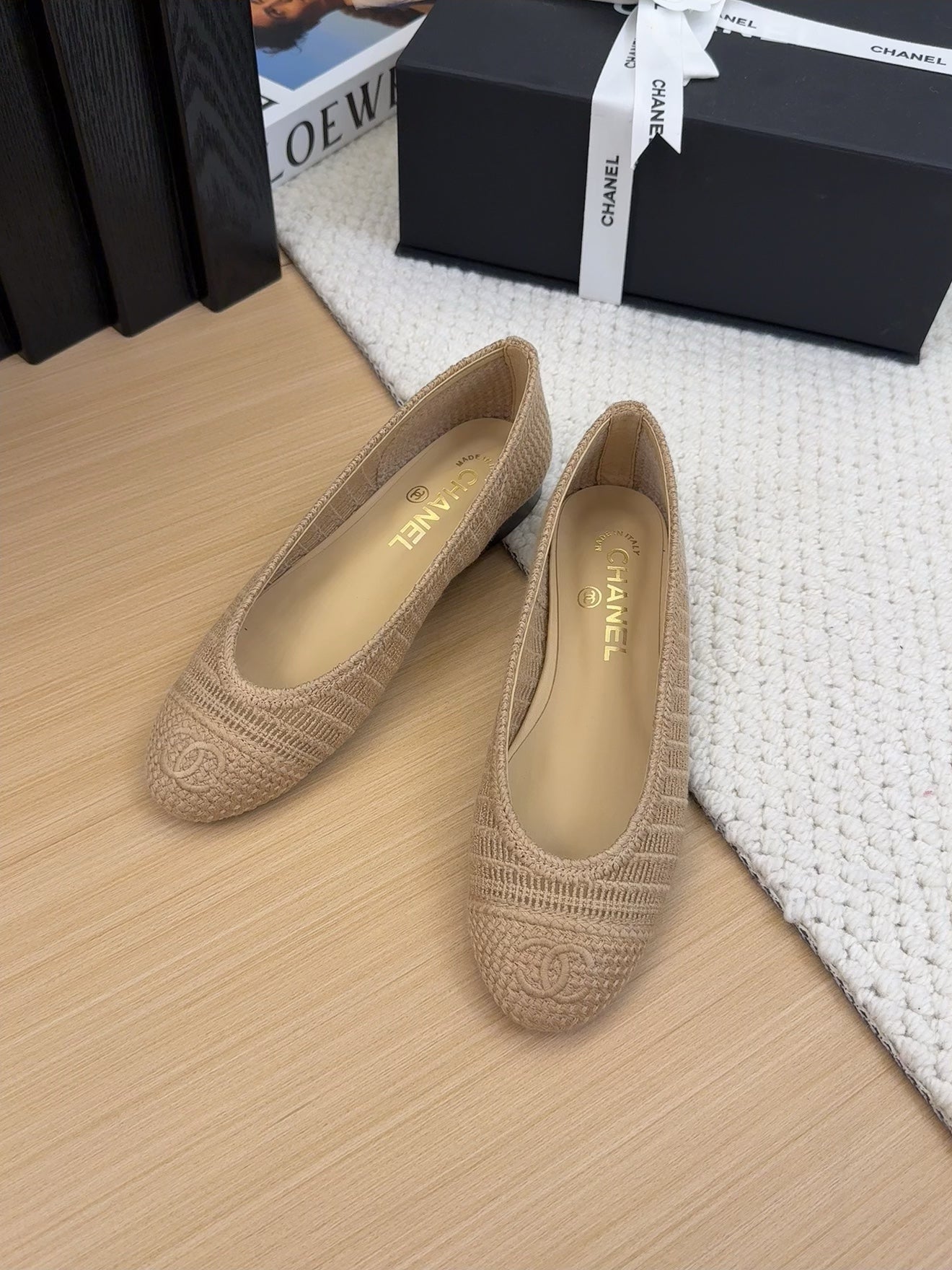 CHANEL BALLERINAS IN PEANUT BROWN RAFFIA
