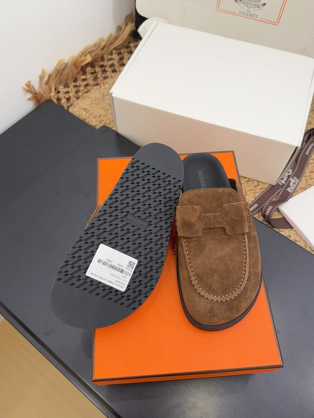 HERMES 25S MULE IN BROWN SUEDE