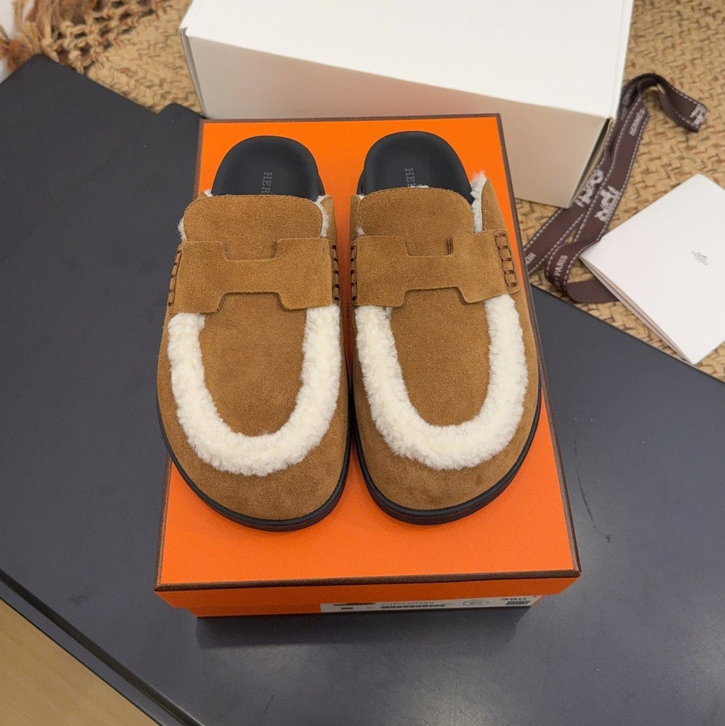 HERMES 25S MULE IN SOFT BROWN SUEDE MIX WHITE SHEARLING
