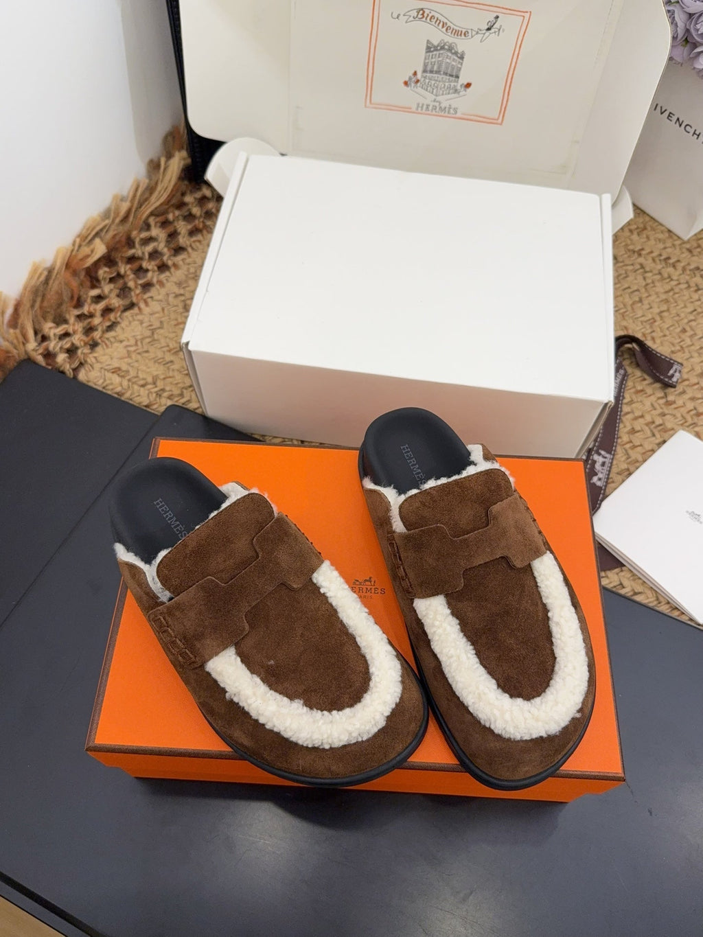 HERMES 25S MULE IN DARK BROWN SUEDE MIX SHEARLING