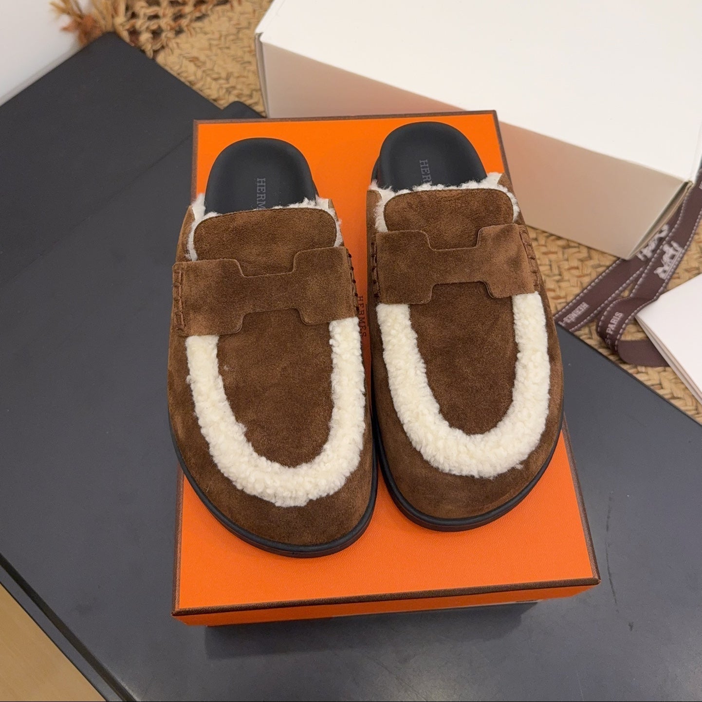 HERMES 25S MULE IN DARK BROWN SUEDE MIX SHEARLING