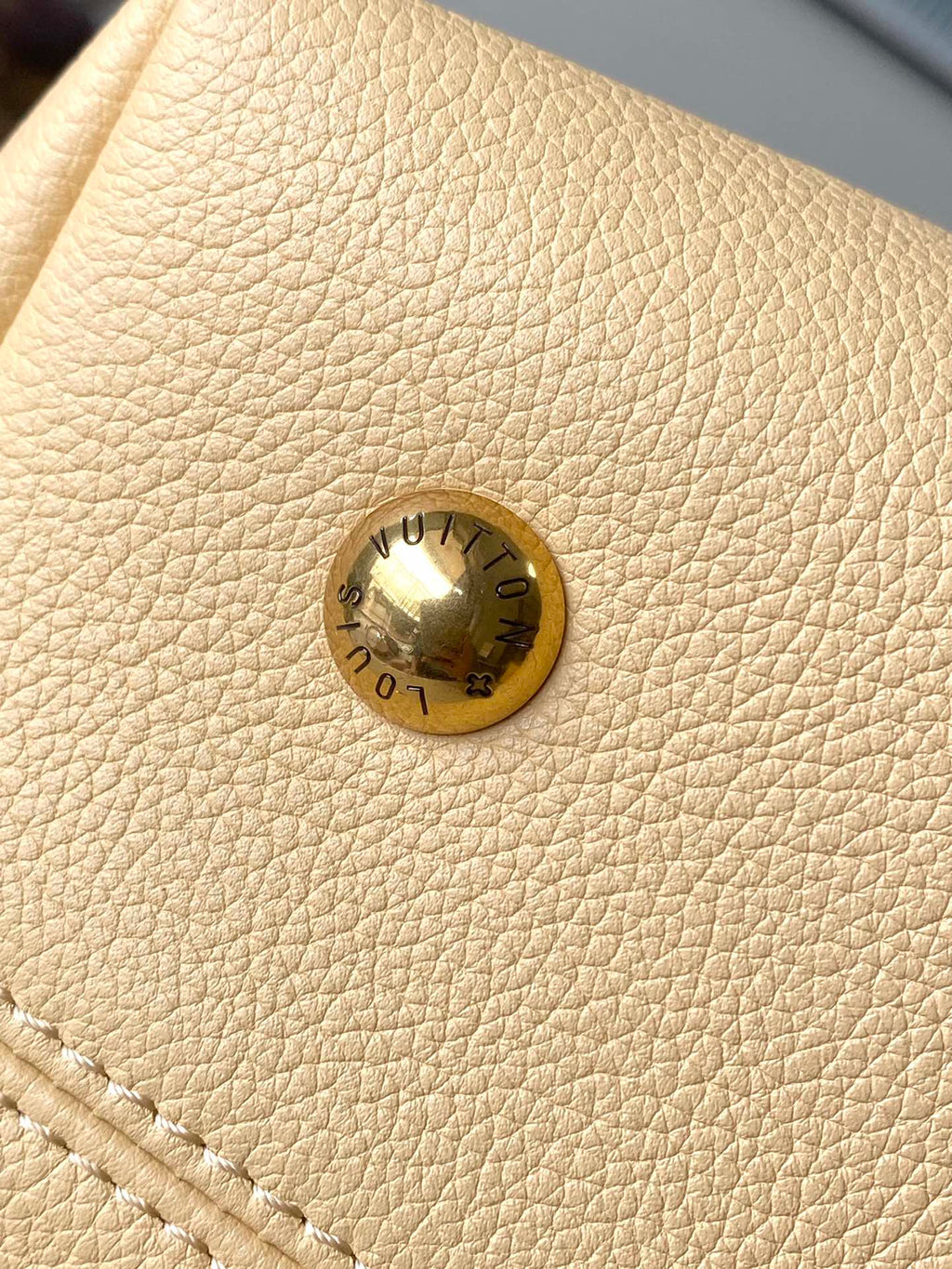 LOUIS VUITTON LOW KEY HOBO PM 28 IN URBAN YELLOW CALFSKIN GOLD BUCKLE
