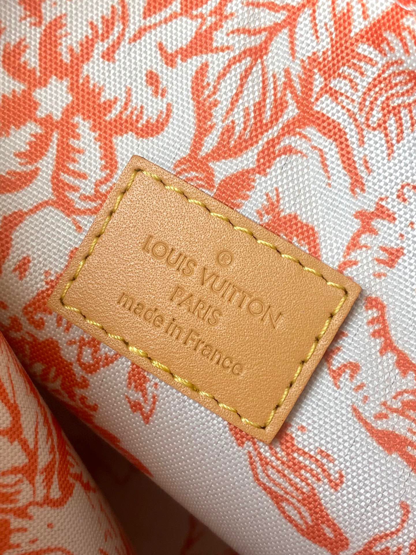 LOUIS VUITTON NEVERFULL MM 31 IN CORAL MONOGRAM TILES CANVAS