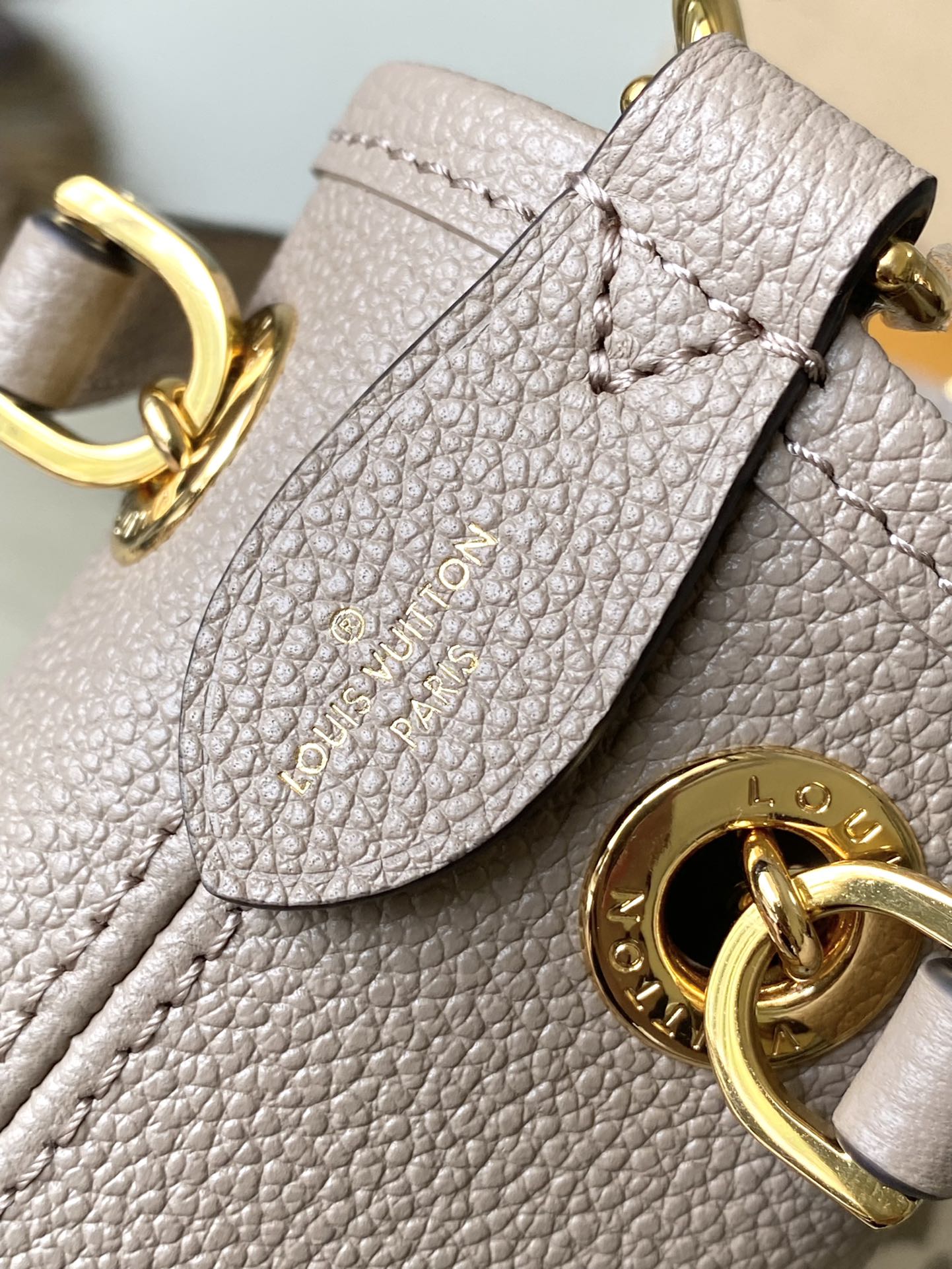 LOUIS VUITTON BUNDLE 28 IN TOURTERELLE WHITE MONOGRAM EMPREINTE LEATHER GOLD HARDWARE