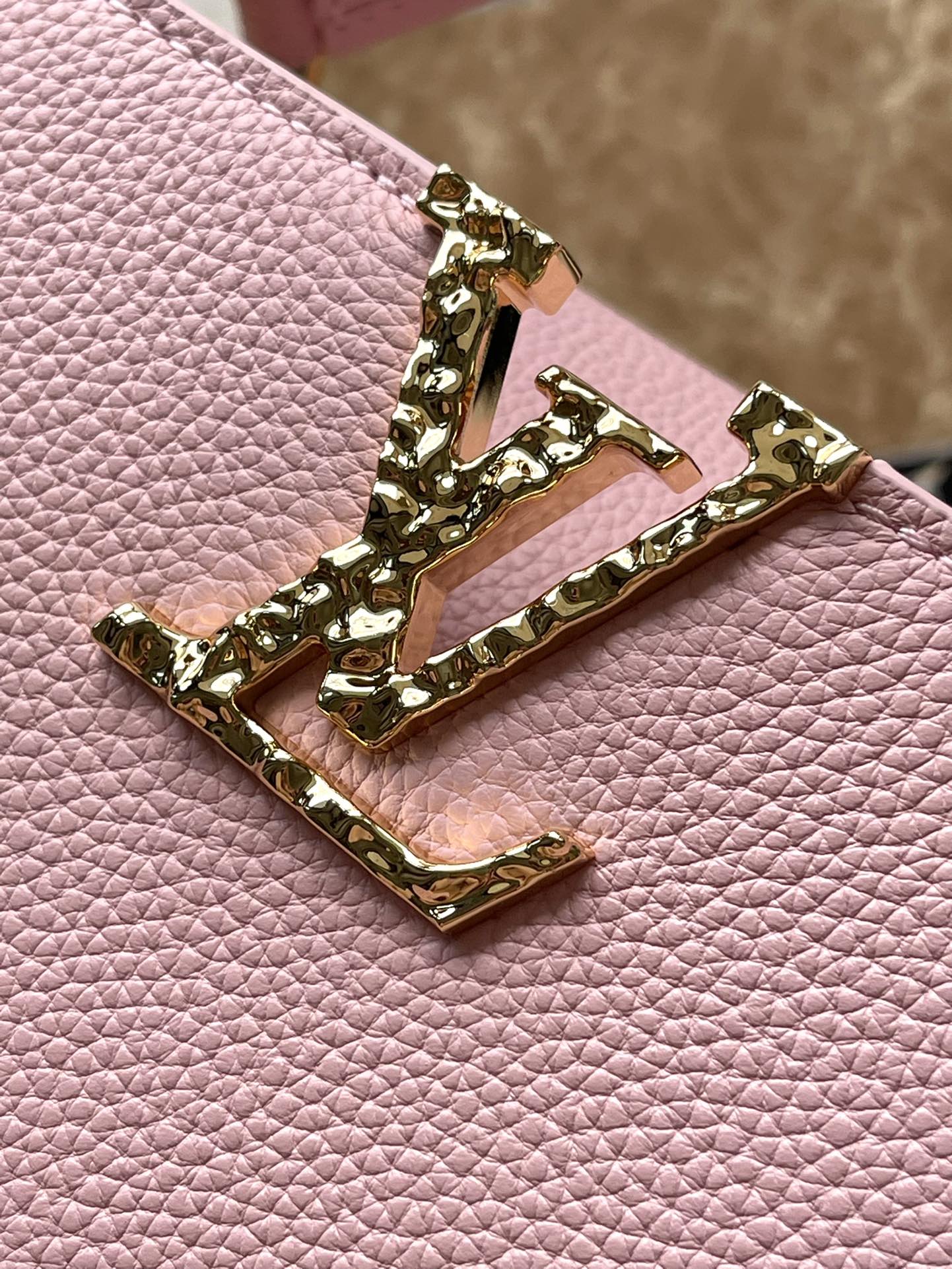 LOUIS VUITTON CAPUCINES EAST-WEST 33 IN BLUSH PINK CALFSKIN GOLD HARDWARE