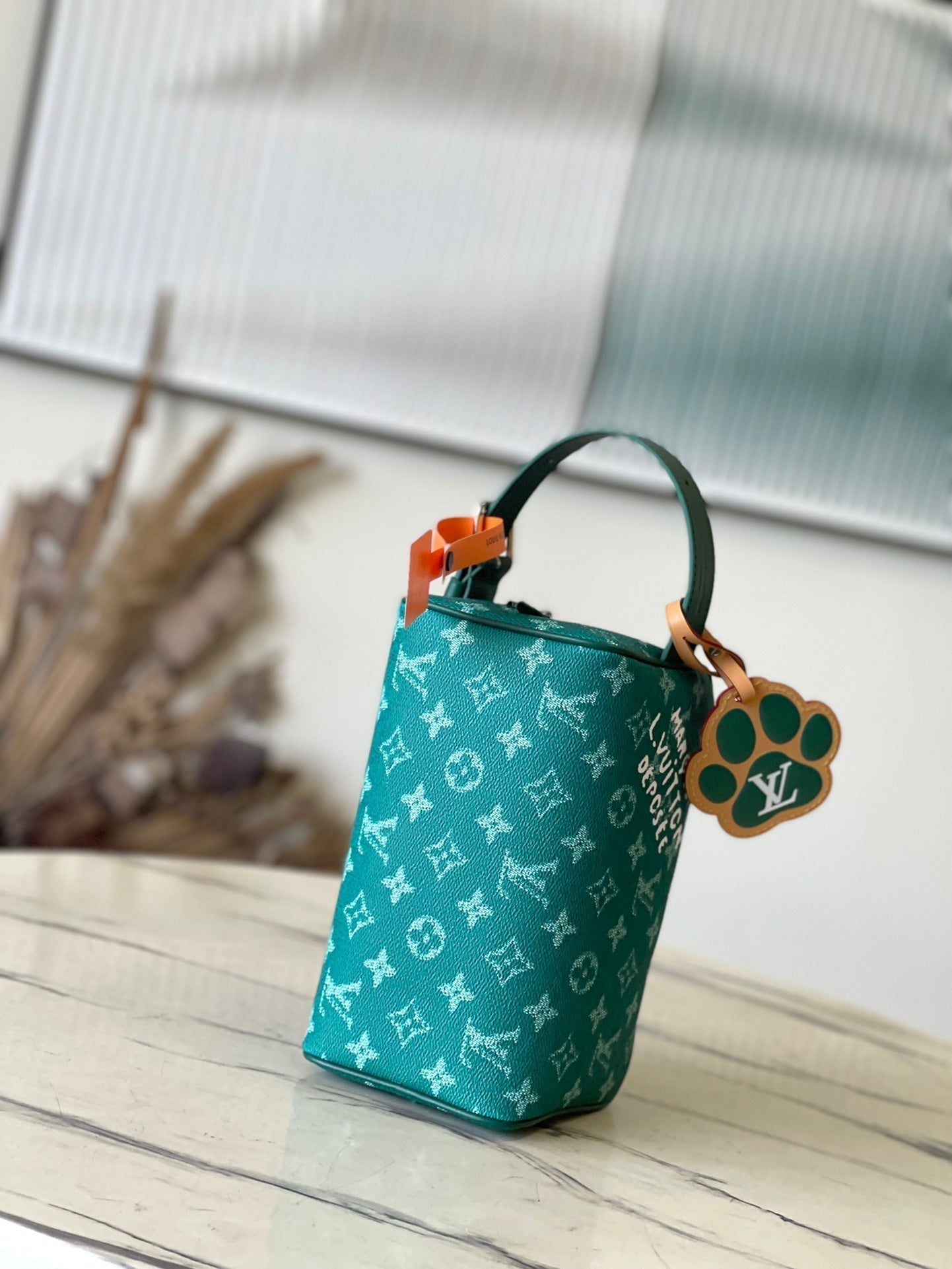 LOUIS VUITTON LOCKER DOPP KIT 28 IN GREEN MONOGRAM HERITAGE CANVAS
