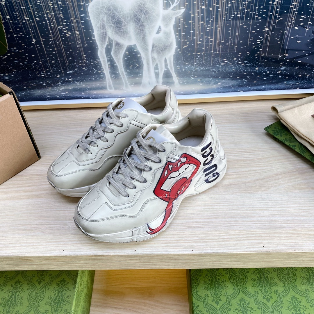 GUCCI COUPLE TRAINER WHITE CALFSKIN WITH LIP ICON