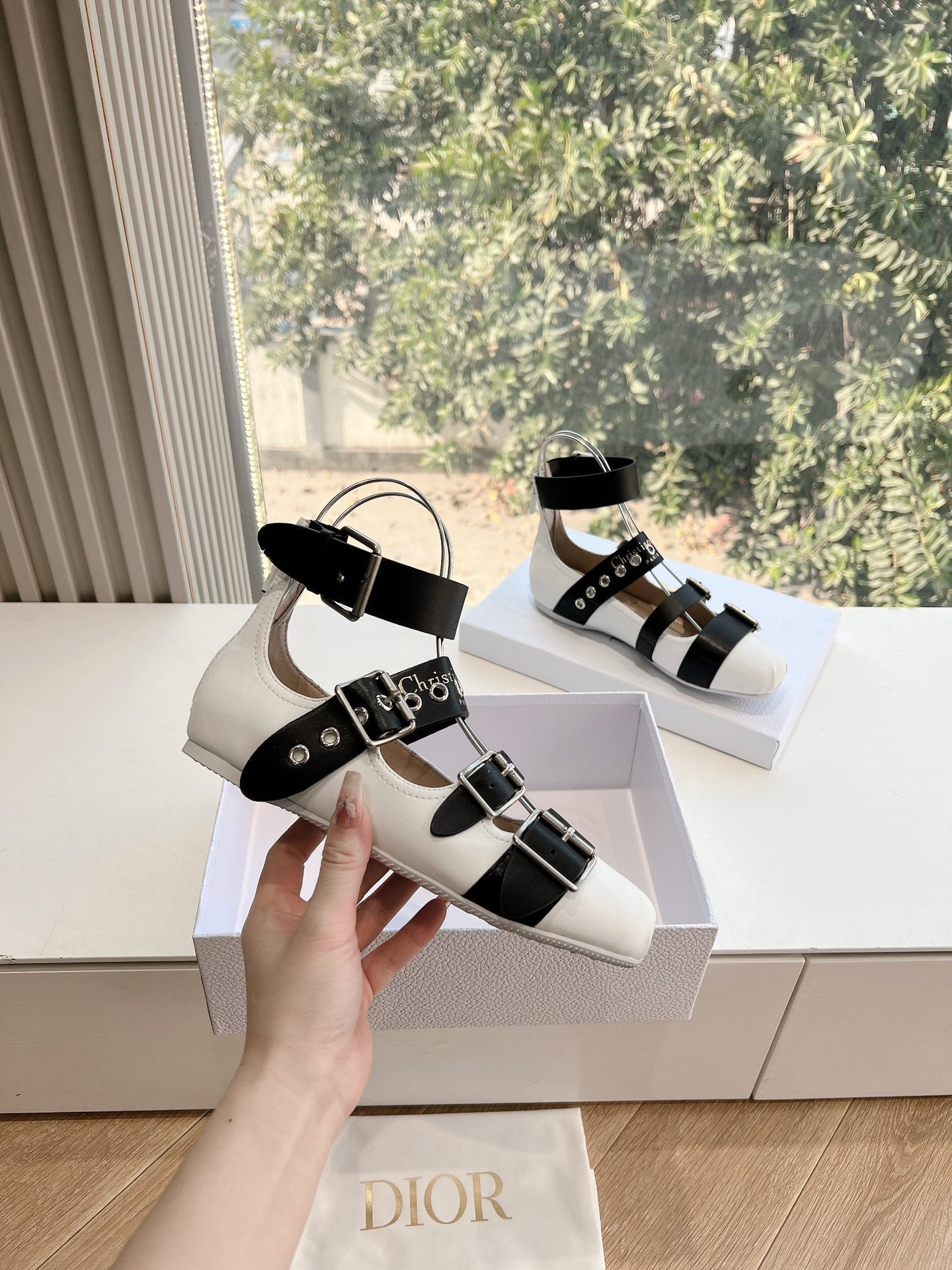 DIOR PUNK BALLET FLAT IN WHITE MIX BLACK CALFSKIN