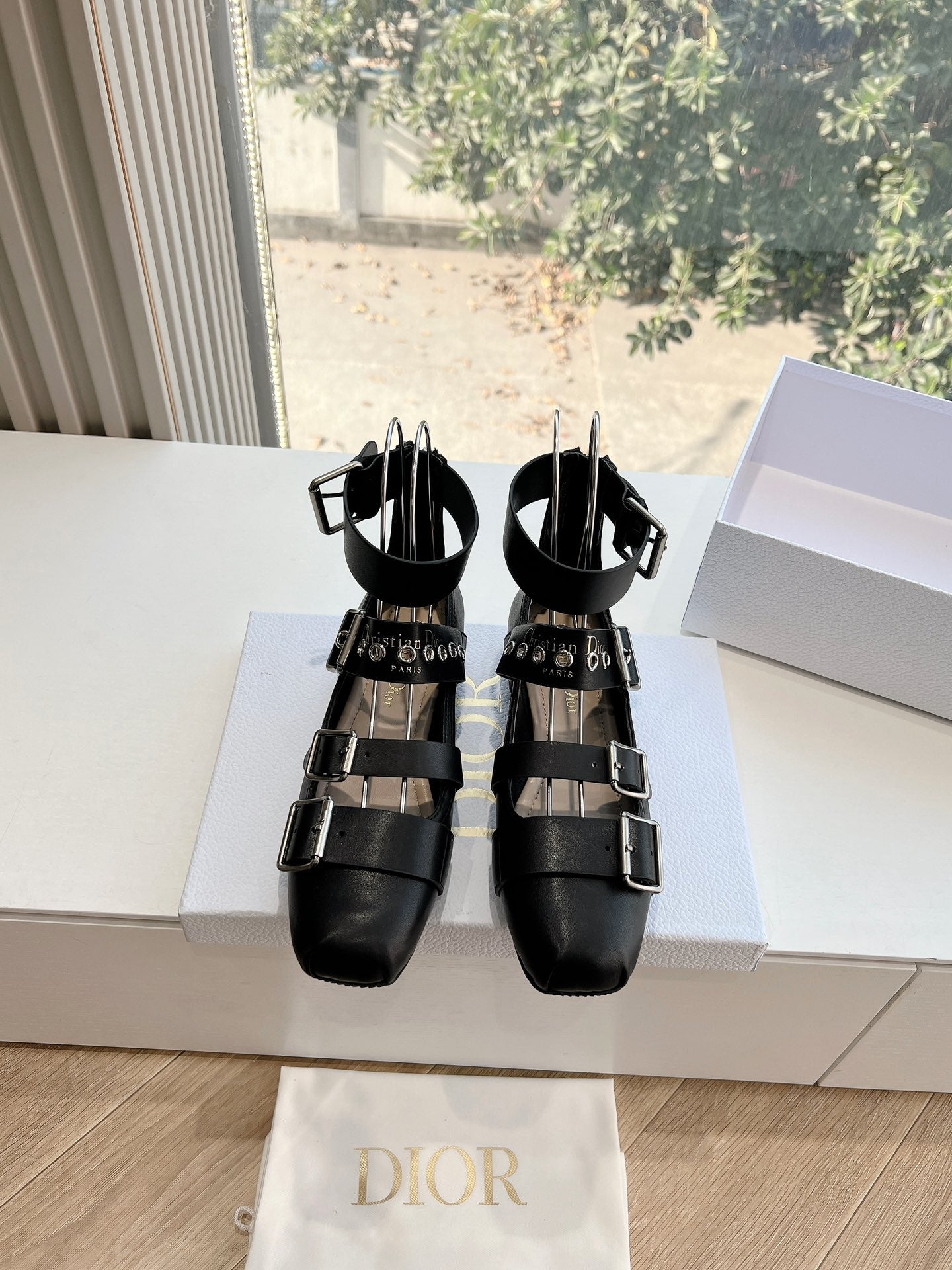 DIOR PUNK BALLET FLAT IN BLACK CALFSKIN