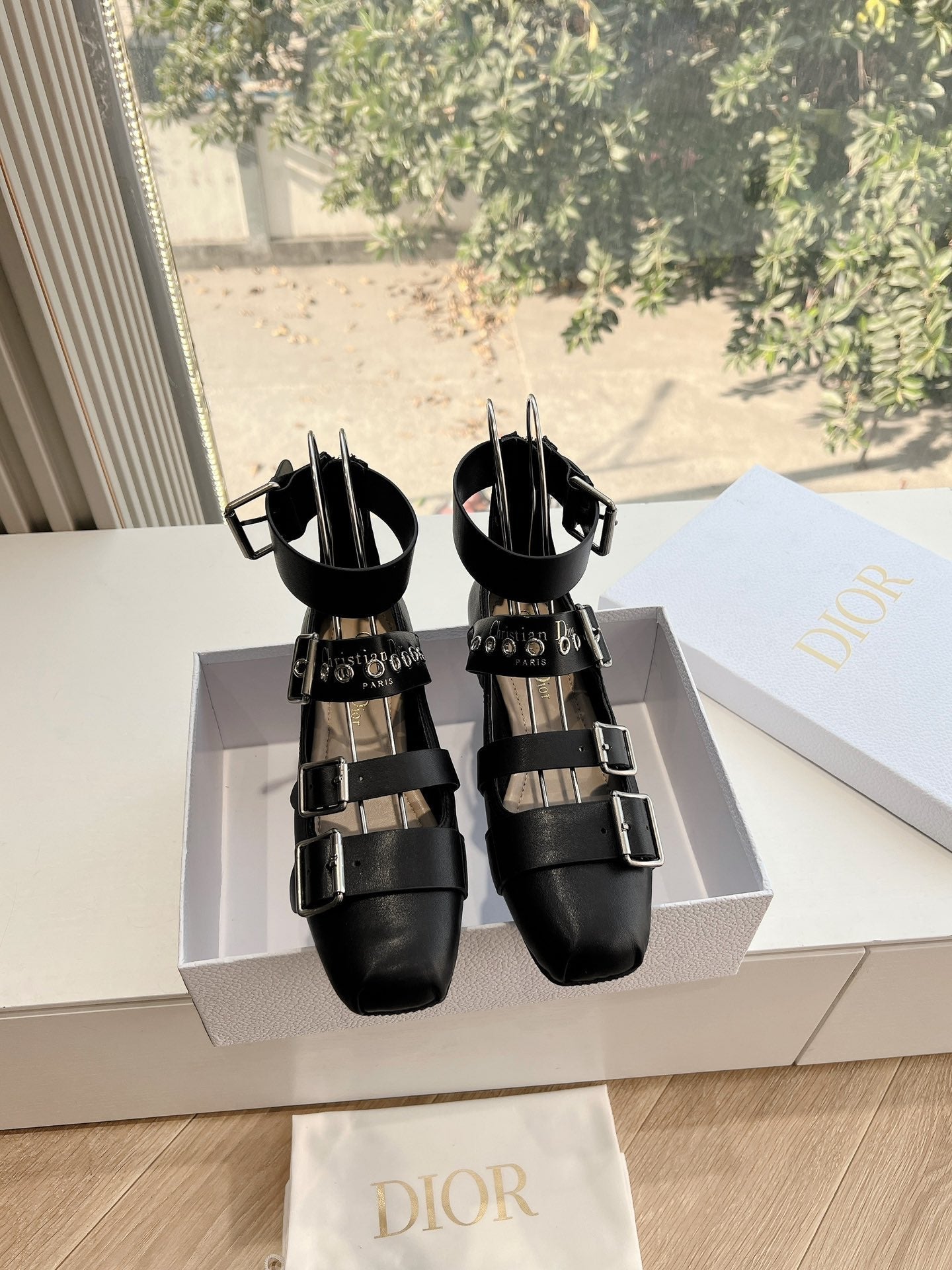 DIOR PUNK BALLET FLAT IN BLACK CALFSKIN