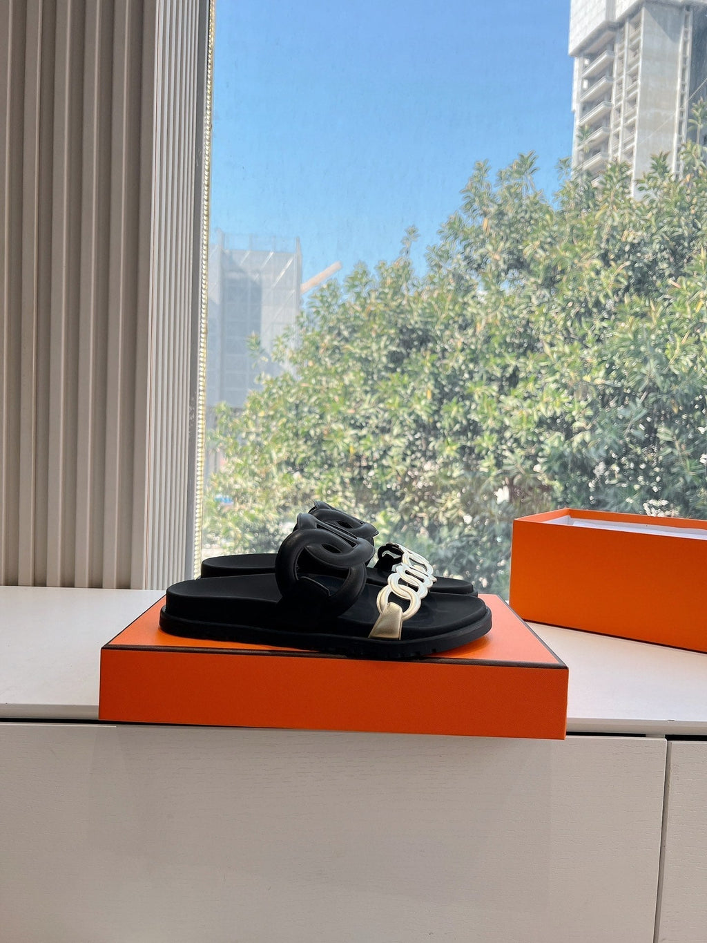 HERMES EXTRA SANDAL IN BLACK MIX SILVER CALFSKIN