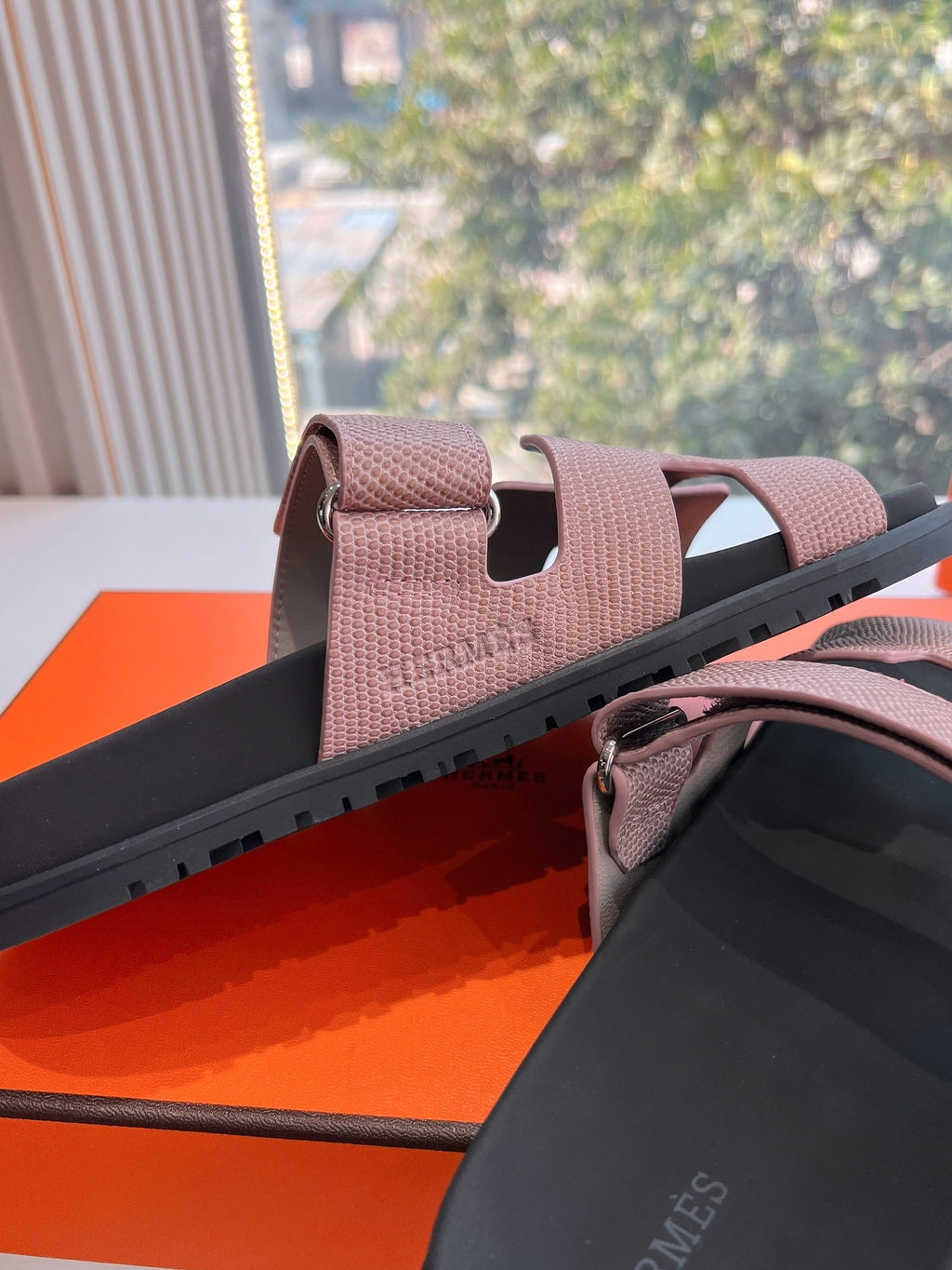 HERMES CHYPRE SANDAL IN PEACH PINK SHINY GRAINED CALFSKIN